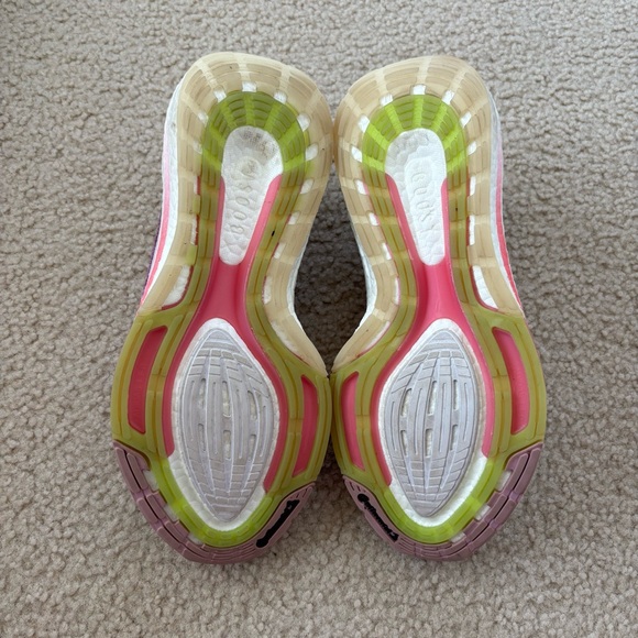 Adidas Women's Ultraboost 21 Lightweight Running Shoes - Lavender/White Size 11 - Picture 7 of 8